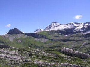 Blick von der Schränni auf Schwabhorn (li) und Faulhorn (re)